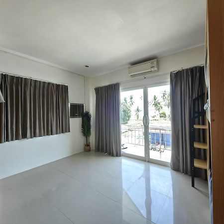 Arena Seaview Hotel Baan Tai Ngoại thất bức ảnh